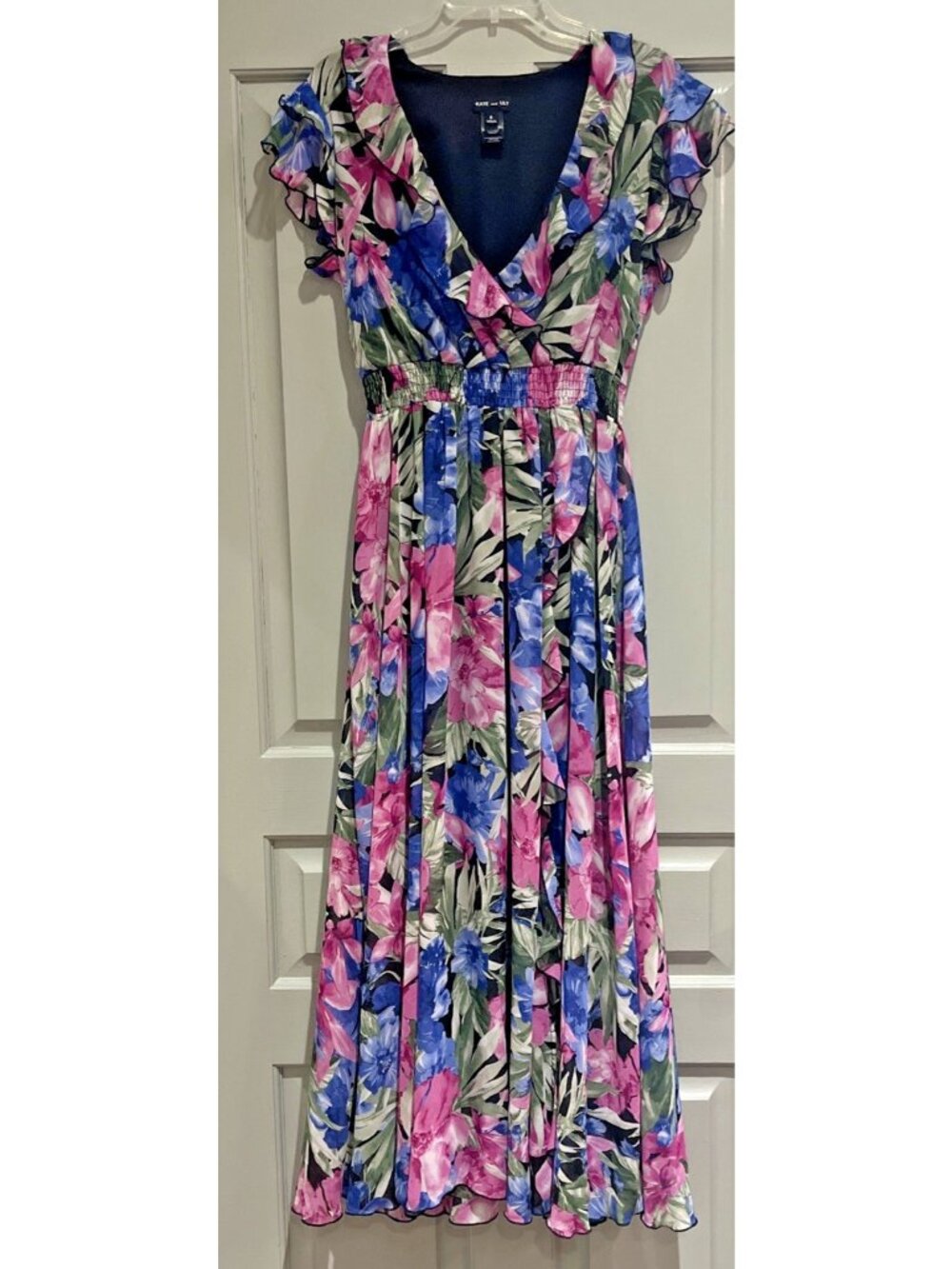 Kate and Lily Floral Maxi Dress Size 8 Flutter Sleeves Ruffles Flowing Romantic